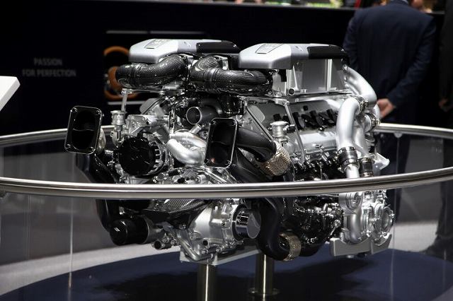 bugatti-engine.jpg