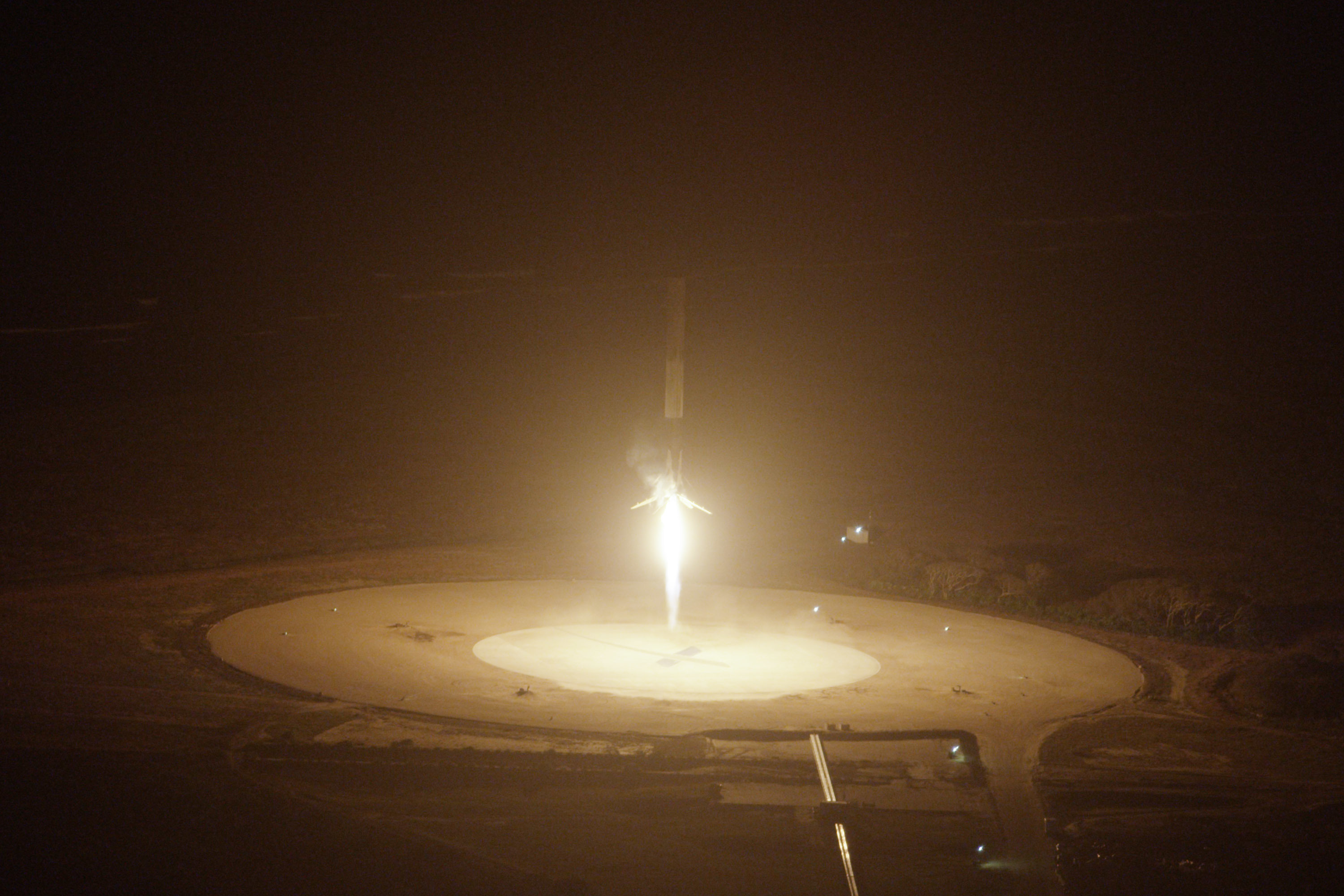 ORBCOMM-2_First-Stage_Landing_(23271687254).jpg