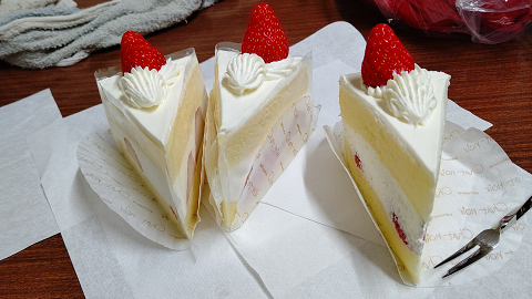 ケーキ×3