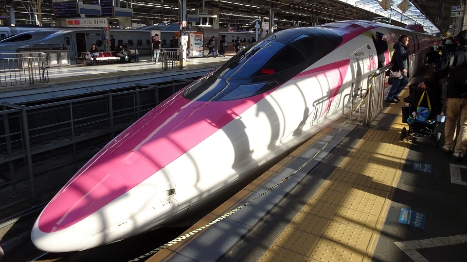 JR 500-7000系 ハローキティ新幹線