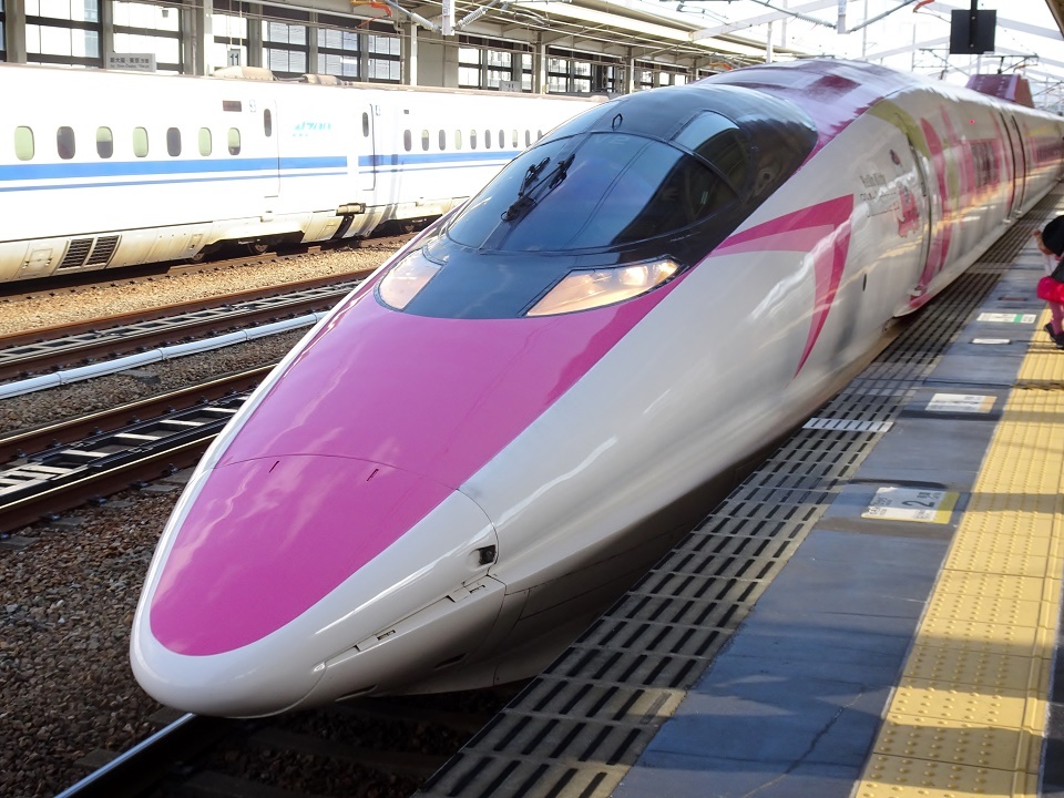 JR 500-7000系 ハローキティ新幹線